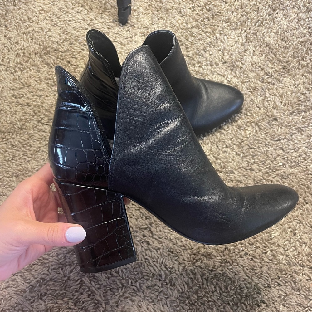 Black Steve Madden Booties Size 7